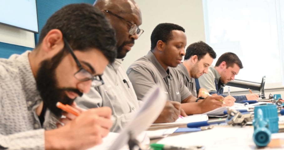 Associates learning during a training course