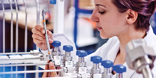 laboratory gas distribution image